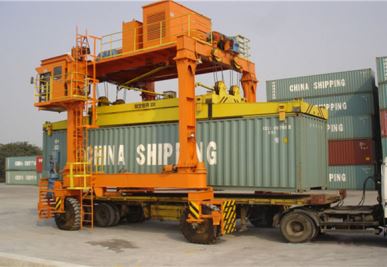 Portique de transporteur de conteneur