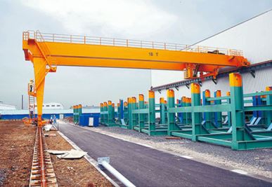 Grue semi-portique européenne